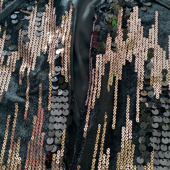 Beautiful party dress - Picture 6 of 11